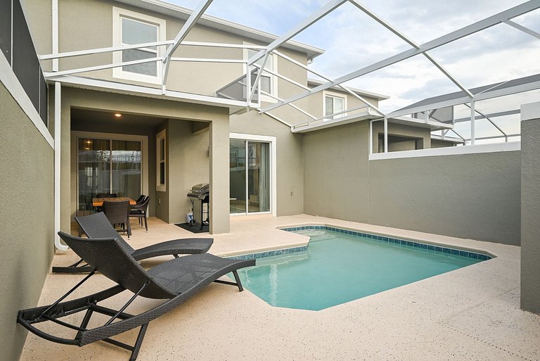 1092 - BRAND NEW Home with Game room, private POOL, and FREE