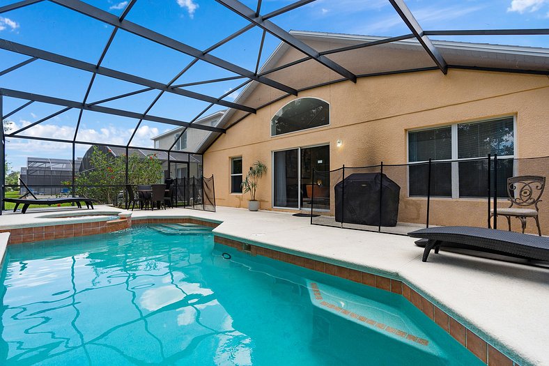 Charming 5-Bed Villa with Private Pool in Kissimmee