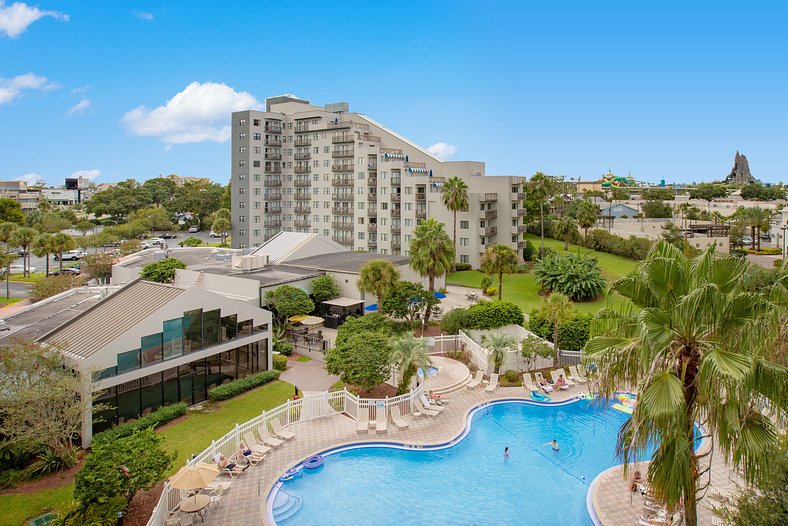 Marvelous Resort Condo w/ Heated Pool and a View!