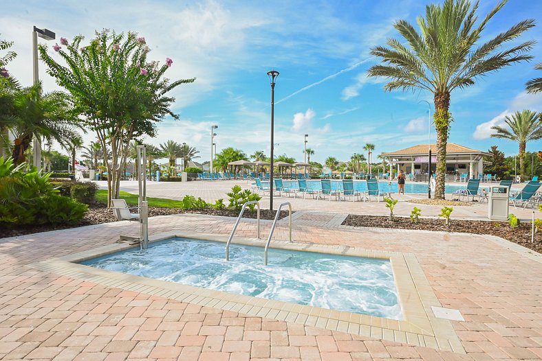 Private pool and free grill for your Disney vacation